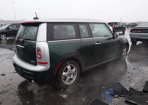 2011 Mini Cooper Clubman z USA, uszkodzony, nr VIN WMWZF3C55BT188673